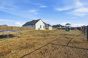 8410 County Rd 301, Grandview, TX 76050 - Photo 29