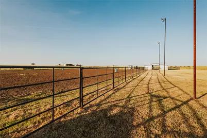 246 Hcr 1450 N, Covington, TX 76636 - Photo 21