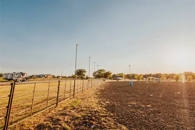 246 Hcr 1450 N, Covington, TX 76636 - Photo 23