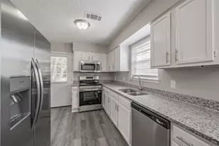 2666 Kellogg Ave, Dallas, TX 75216 - Photo 13