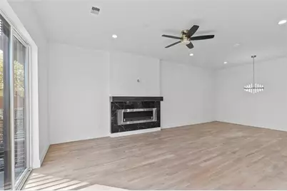 708 W 9th Street #103, Dallas, TX 75208 - Photo 1