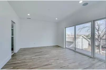 708 W 9th Street #103, Dallas, TX 75208 - Photo 15