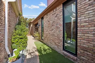 7233 Helsem Bend, Dallas, TX 75230 - Photo 25