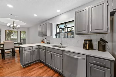 2530 Seven Hills Drive, Grand Prairie, TX 75052 - Photo 3