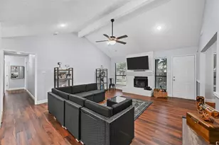 2530 Seven Hills Dr, Grand Prairie, TX 75052 - Photo 5