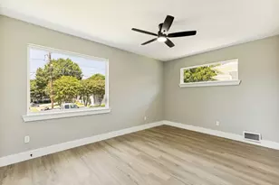 9410 Creel Creek Dr, Dallas, TX 75228 - Photo 23