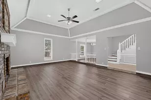 1380 Green Hills Ct, Duncanville, TX 75137 - Photo 7