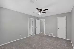 1380 Green Hills Ct, Duncanville, TX 75137 - Photo 31
