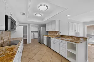 1380 Green Hills Ct, Duncanville, TX 75137 - Photo 13