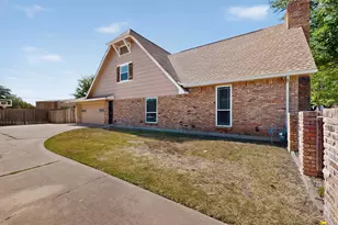 1380 Green Hills Ct, Duncanville, TX 75137 - Photo 39