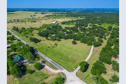 2136 Hayes Road, Mineral Wells, TX 76067 - Photo 27