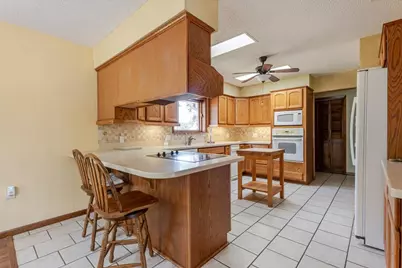 2136 Hayes Road, Mineral Wells, TX 76067 - Photo 13