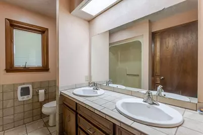 2136 Hayes Road, Mineral Wells, TX 76067 - Photo 23