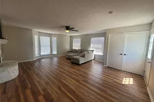 1921 Pelican Dr N, Pelican Bay, TX 76020 - Photo 5