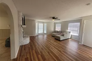 1921 Pelican Dr N, Pelican Bay, TX 76020 - Photo 1
