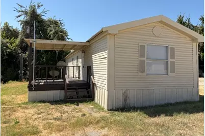 1620 E Reno Road #21, Reno, TX 76020 - Photo 1
