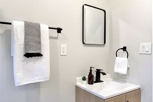 1201 Forester Dr, Dallas, TX 75216 - Photo 27