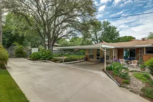 9839 Cloister Dr, Dallas, TX 75228 - Photo 27