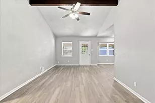 104 Stephen Dr, Sanger, TX 76266 - Photo 5