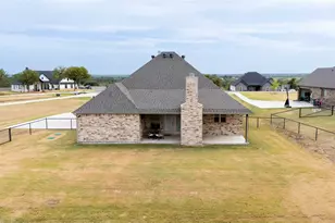 1045 Bermes Ct, Brock, TX 76087 - Photo 3