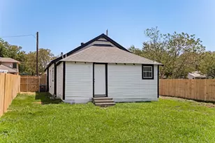 419 N Crawford St, Denton, TX 76209 - Photo 25
