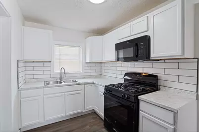 419 N Crawford Street, Denton, TX 76209 - Photo 9