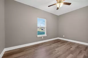 512 SW 15th St, Mineral Wells, TX 76067 - Photo 11