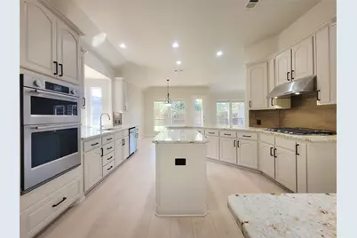 3402 Bentley Court, Highland Village, TX 75077 - Photo 3