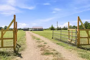 1703 Fm 1501, Deport, TX 75435 - Photo 25