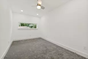 5718 Trio Ln, Dallas, TX 75241 - Photo 17