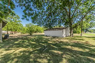 200 4th St, Kerens, TX 75144 - Photo 7