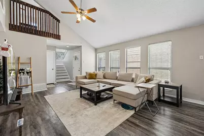 2108 Rose Cliff Lane, Carrollton, TX 75007 - Photo 3