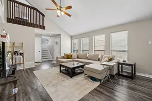 2108 Rose Cliff Ln, Carrollton, TX 75007 - Photo 3