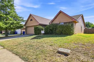 3512 Loyd Dr, Balch Springs, TX 75180 - Photo 1