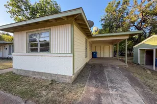 121 Vandenburg Dr, Denison, TX 75020 - Photo 1