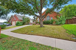 9803 Hickory Hollow Ln, Irving, TX 75063 - Photo 25