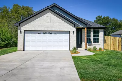 1904 S Sam Houston Road, Mesquite, TX 75149 - Photo 1