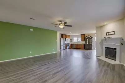 10521 Hartley Lane, Fort Worth, TX 76108 - Photo 5