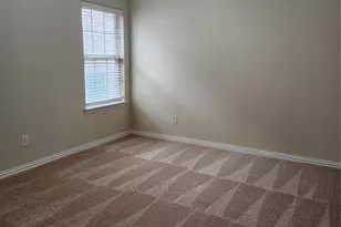 305 Eastland Dr, Lewisville, TX 75056 - Photo 17