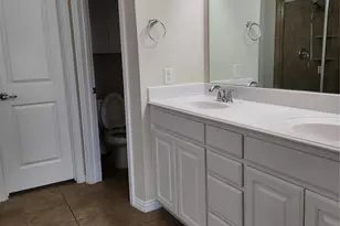 305 Eastland Dr, Lewisville, TX 75056 - Photo 9