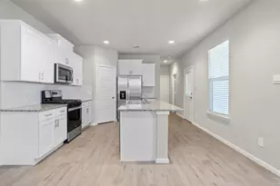 3453 Lake District Ln, Fort Worth, TX 76135 - Photo 9