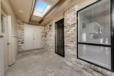 5814 Meadow Wood Lane, Fort Worth, TX 76112 - Photo 5