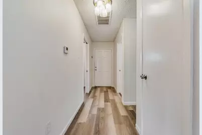 5814 Meadow Wood Lane, Fort Worth, TX 76112 - Photo 7