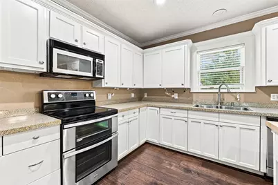 110 S Marable Street, West, TX 76691 - Photo 9
