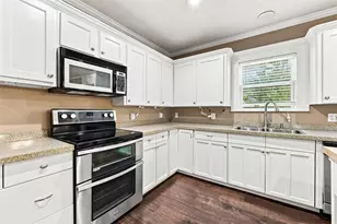 110 S Marable St, West, TX 76691 - Photo 9