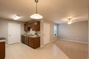 560 W Elm, Stephenville, TX 76401 - Photo 5