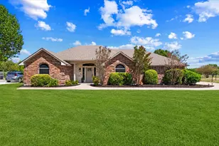 833 Shady Brook Ln, Red Oak, TX 75154 - Photo 1