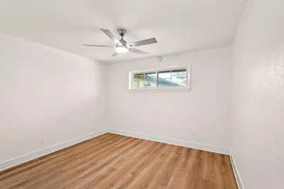 921 Bromwich Street, Garland, TX 75040 - Photo 21