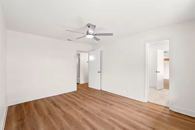 921 Bromwich Street, Garland, TX 75040 - Photo 23