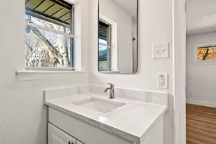 921 Bromwich St, Garland, TX 75040 - Photo 31